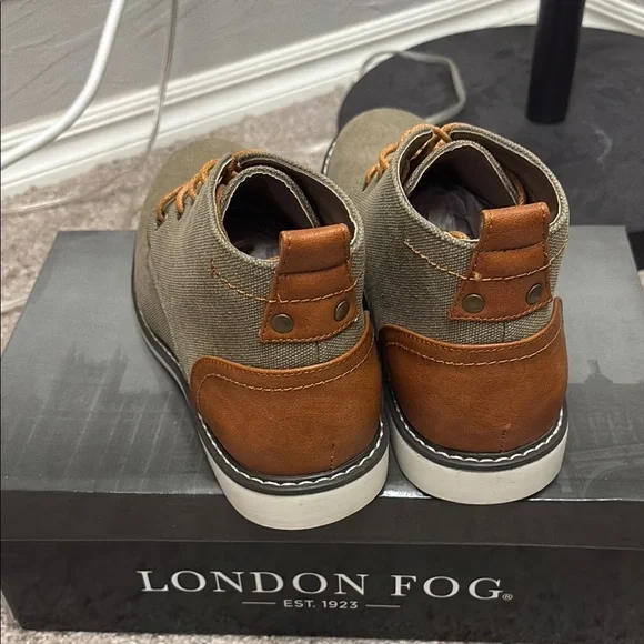 London Fog Men's Olive and Brown Chukka Boots - Picture 3 of 7